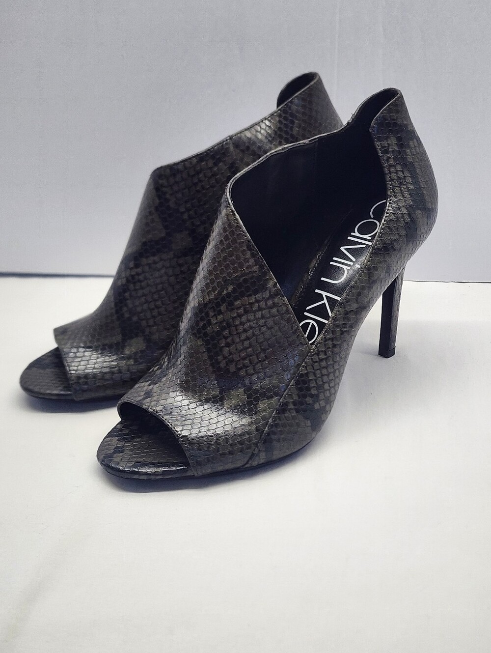 Calvin Klein Nastassia peep-toe side cutout stiletto booties, Sz 8.5